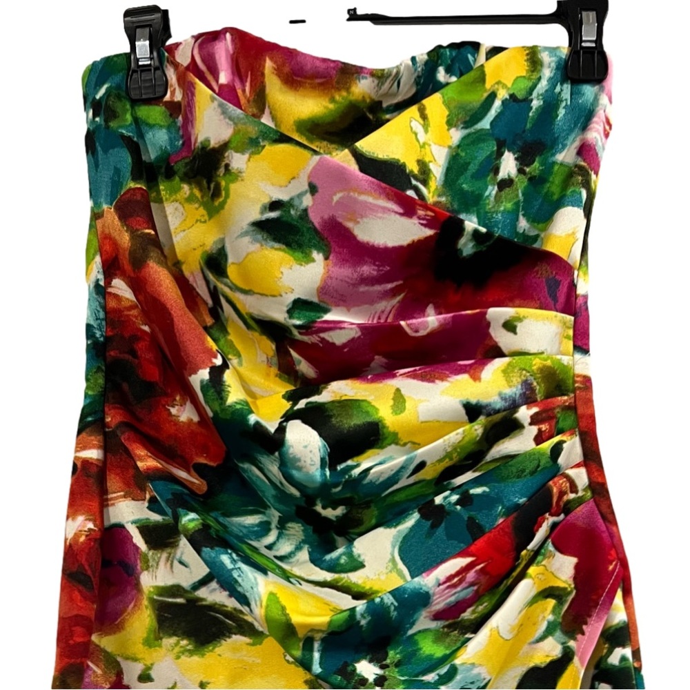 Beautiful strapless floral dress perfect for Summer or a Hawaiian Party ! - Picture 4 of 5